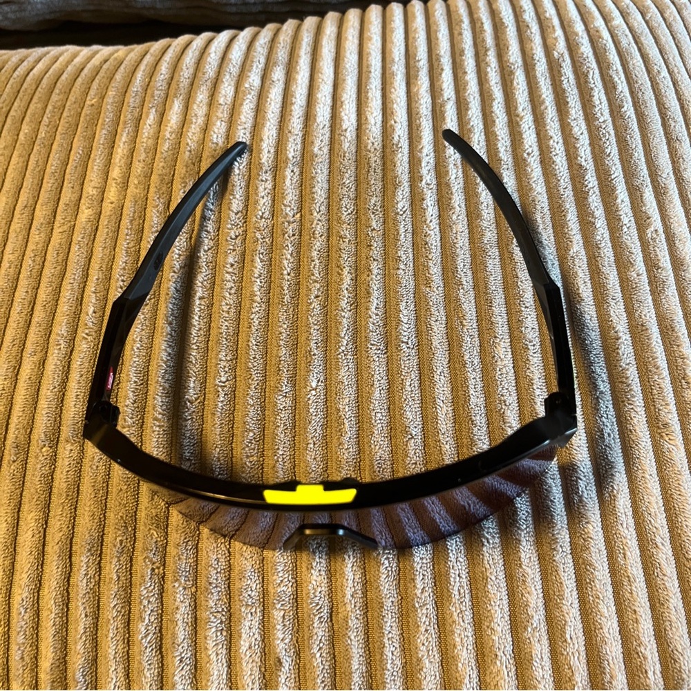 Oakley Sutro Lite Court Sunglasses Matte Black Prizm Road Jade OO9463-7939 wcase - Picture 3 of 12